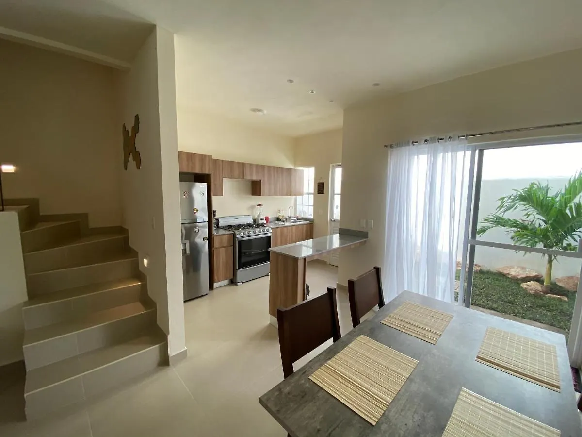 Cozy Family Vacation Home Near The Beach! بلايا ديل كارمن