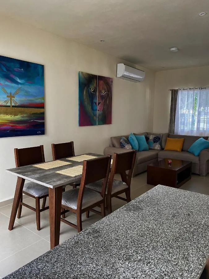 بيت للعطل Cozy Family Vacation Home Near The Beach! بلايا ديل كارمن